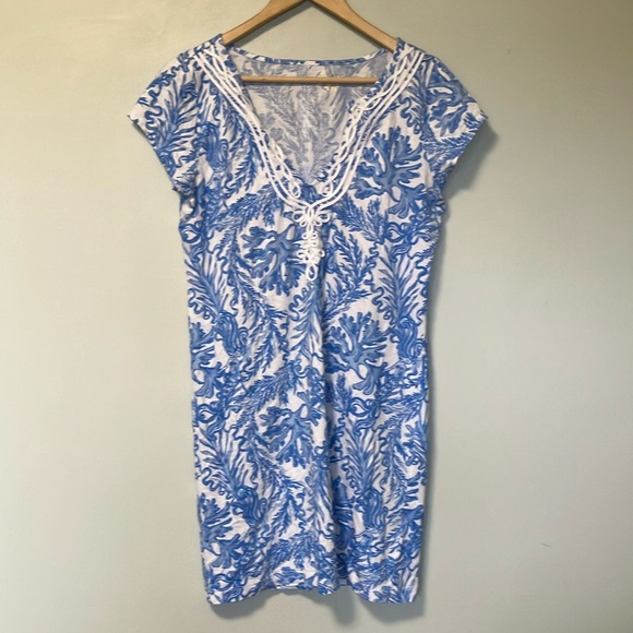 Lilly Pulitzer Blue and White Patterned Dress - Picture 1 of 5